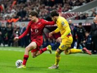 Soyunma odası karıştı! Maç sonu kavga! Sandalyeyi kafasına fırlattı