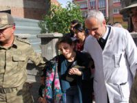 Malatya şehidine ağlıyor