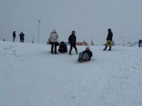 Uludağ'da kar iyice bastırdı! Günübirlikçiler zirveye akın etti