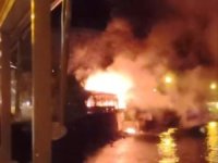 Bursa'da kafe yangını! Kullanılamaz hale geldi