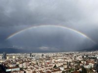 Bursa'da gökkuşağı şöleni yaşandı