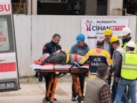 Bursa'da inşaatın 2. katından düşen işçi yaralandı
