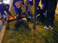 Bursa'da saniye saniye kaza! Düşürdüğü telefonu alırken otomobil çarptı