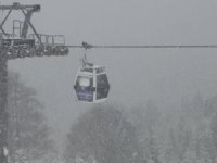 Bursa'da Nisan sürprizi! Uludağ'da kar yağışı etkili oldu