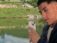 Bursa'da arkadaşlarıyla girdiği gölette can verdi