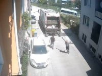 Bursa'da temizlik işçilerinin topla eğlendiği anlar kamerada