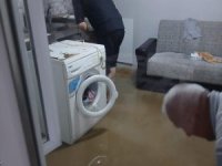 Bursa'da sağanak yağış nedeniyle evleri su bastı