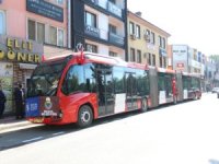 Bursa'nın metrobüsü yollarda