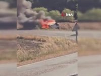 Takla atan otomobil alev aldı