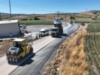 Karacabey ve Kemalpaşa'da yollar yenileniyor