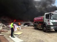 Bursa'da geri dönüşüm tesisinde yangın!