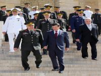 Davutoğlu, Necdet Özel ile 30 dakika görüştü