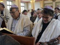 Sinagog'da 41 yıl sonra ilk nikah