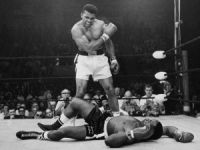 Efsane boksör Muhammed Ali hayatını kaybetti