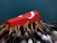 Diyarbakır'da çatışma: 3 polis şehit