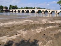 Meriç Nehri’nde kum adaları oluştu