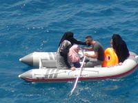 Suriyeliler bu kez tatil için botlara bindi