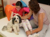 Çocuklara köpekle terapi