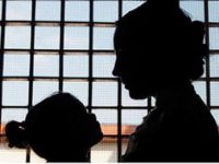 Cezaevlerinde anne yanında 400 çocuk bulunuyor