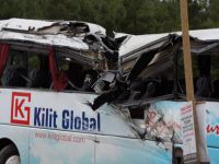 tur otobüsü kaza yaptı: 4 turist öldü, 38 yaralı