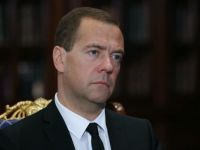 Medvedev: Güney Osetya müdahalesi sert oldu