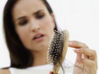 Saç Dökülmesi Hastalık İşareti Olabilir