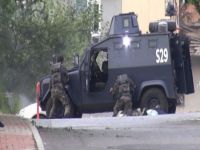 Sultanbeyli'de çatışma anı kamerada
