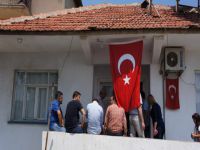 Terhis olan askerin evine şehit haberi geldi