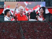Singapur bağımsızlığının 50. yıldönümünü kutladı