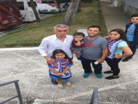 Başkan Hacıosmanoğlu'dan gurbetçi aileye jest