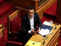 Çipras, 'lüks araçlar'dan sonra 'vekil' maaşlarına da tırpan vurdu