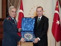 Hava ve Jandarma komutanları Erdoğan'a veda etti