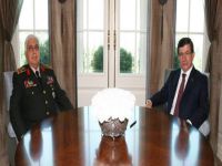 Davutoğlu'na veda ziyareti