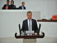 'Okullar kindarca basılıyor'