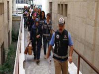 Bursa'daki 'FETÖ ablaları' tutuklandı