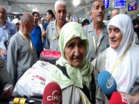 Özel şirketle hac yapacak ilk kafile yola çıktı