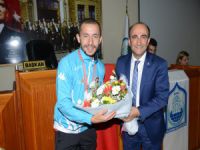 Başkan Edebali başarılı sporcuları ödüllendirdi