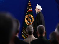 İran yeni füzesini tanıttı