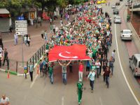 Bursaspor taraftarlarından 'Teröre Lanet' yürüyüşü