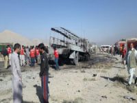 Pakistan'da bombalı saldırı... 7 polis öldü!