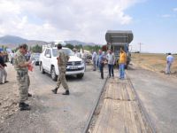 Yük treni TIR’a çarptı: 1 yaralı