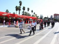 CHP’li Özdiş: 30 Ağustos törenleri ‘biz bize’ bir kutlamadan öteye geçemedi