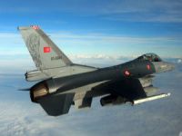 Türk F-16'ları bombalıyor!