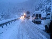 Bursa-Ankara yolu açıldı