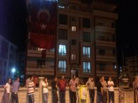 Şehit komiserin baba ocağına ateş düştü