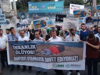 Mültecilere destek eylemi
