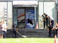 Saldırıya uğrayan Hürriyet'te onarım