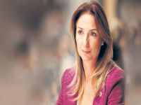Diplomaya anne adı da yazılsın