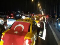 Taksiciler Boğaziçi Köprüsü'nde kontak kapattı