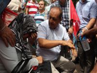 AKP'li vekil şehit eşini ağlattı